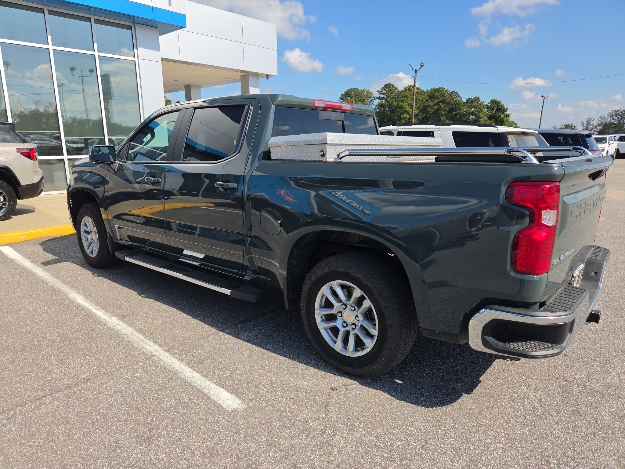 2025 Chevrolet Silverado 1500 LT