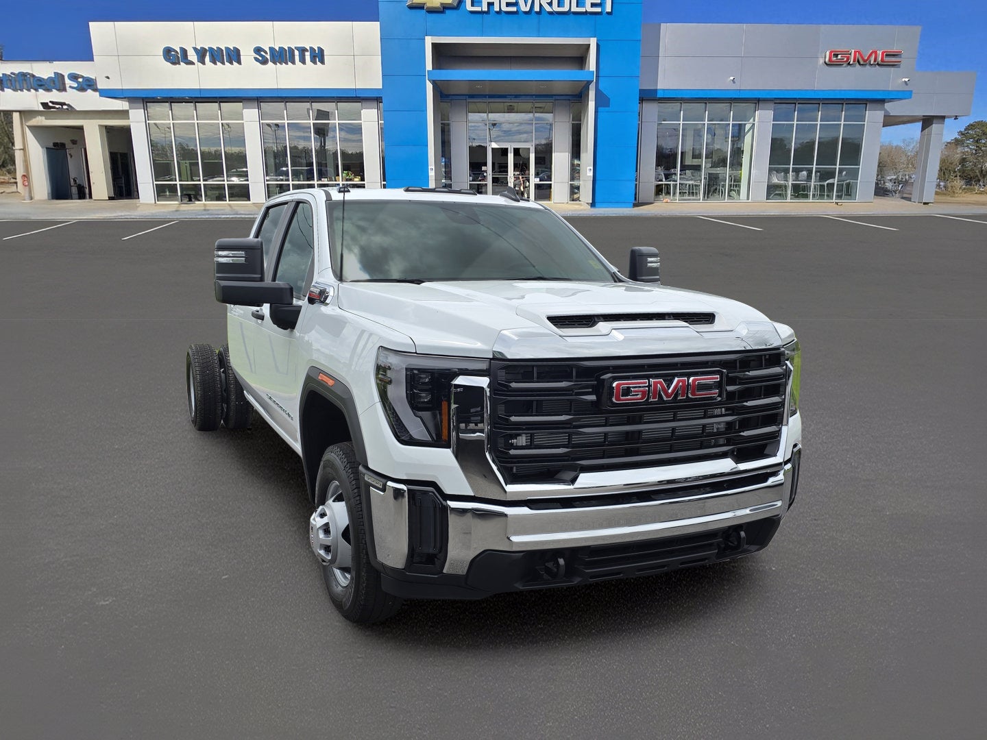 2026 GMC Sierra 3500 HD Chassis Cab Pro