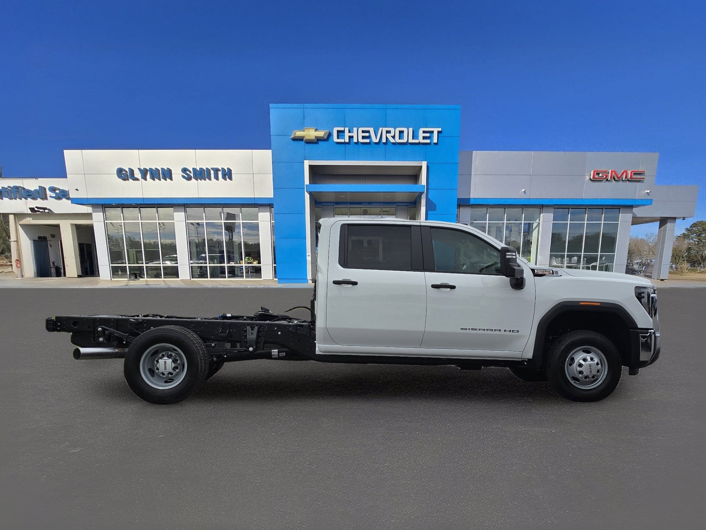 2026 GMC Sierra 3500 HD Chassis Cab Pro