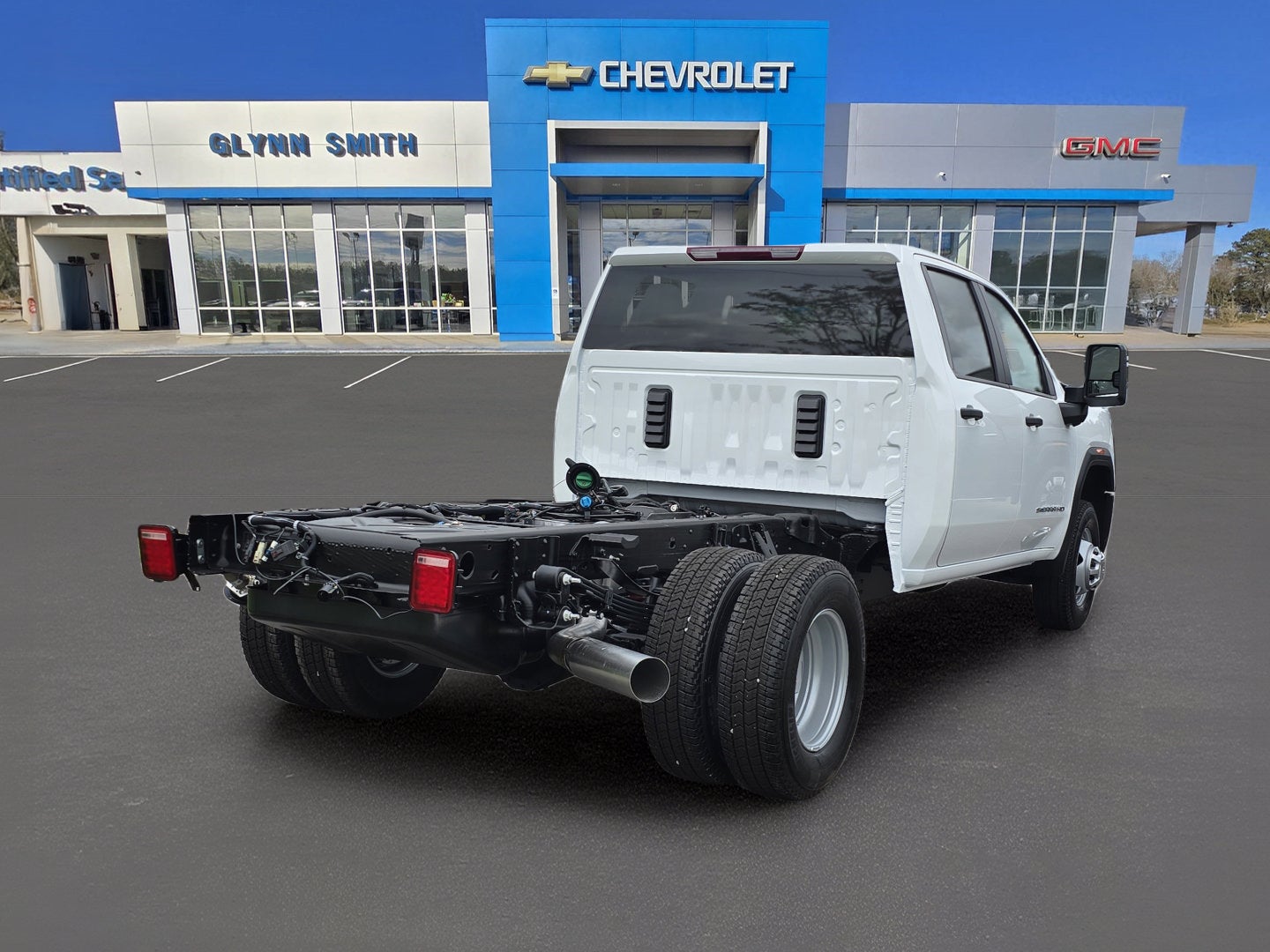 2026 GMC Sierra 3500 HD Chassis Cab Pro