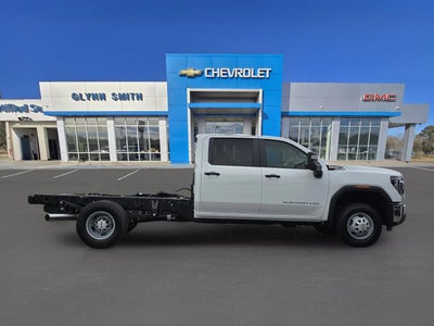 2026 GMC Sierra 3500 HD Chassis Cab Pro