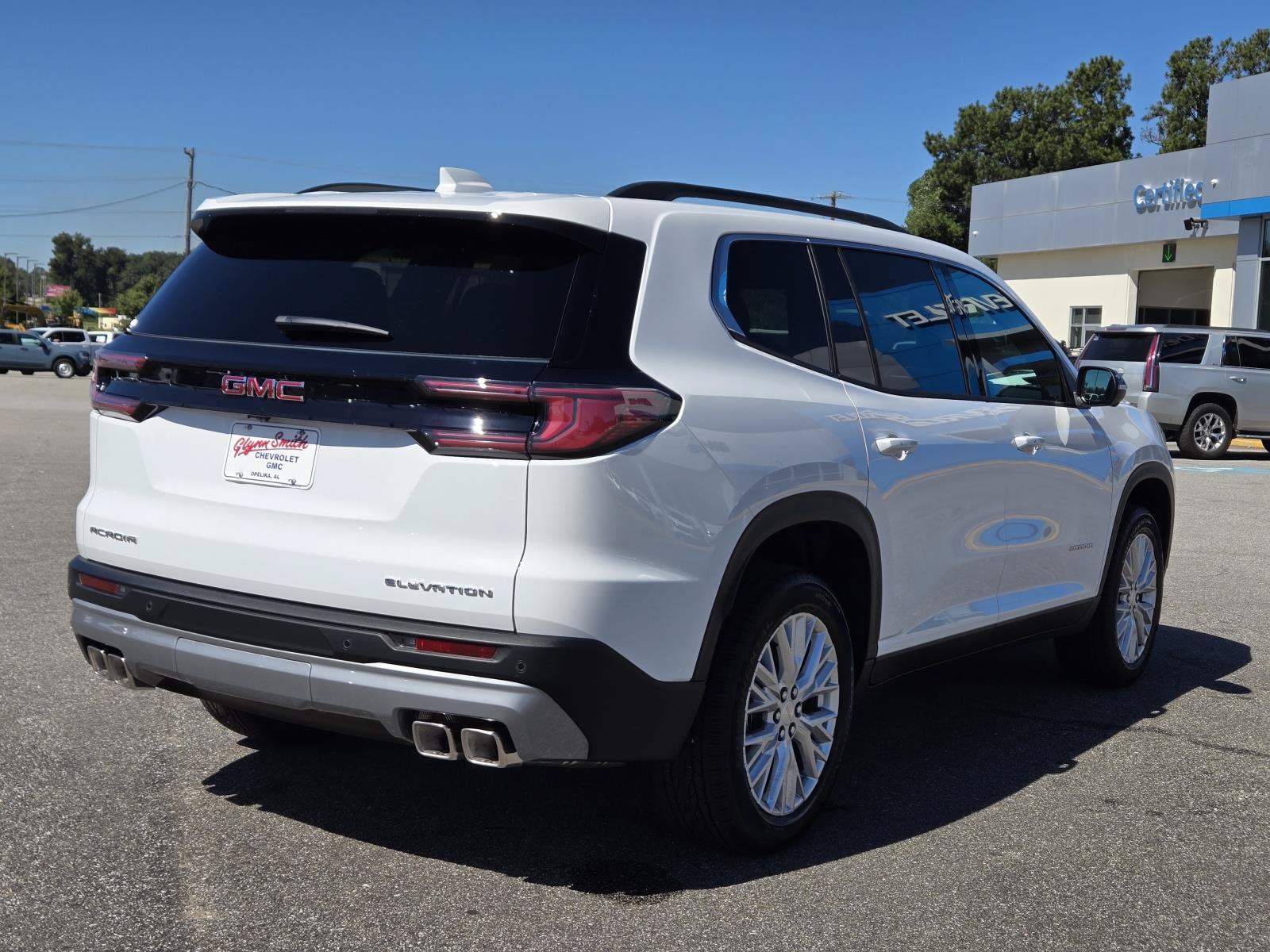 2027 GMC Acadia Elevation