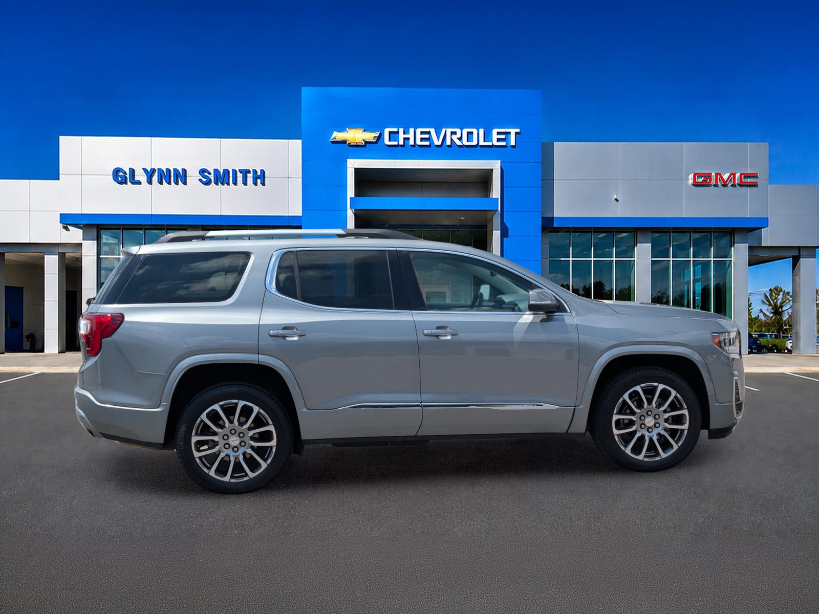 2023 GMC Acadia Denali