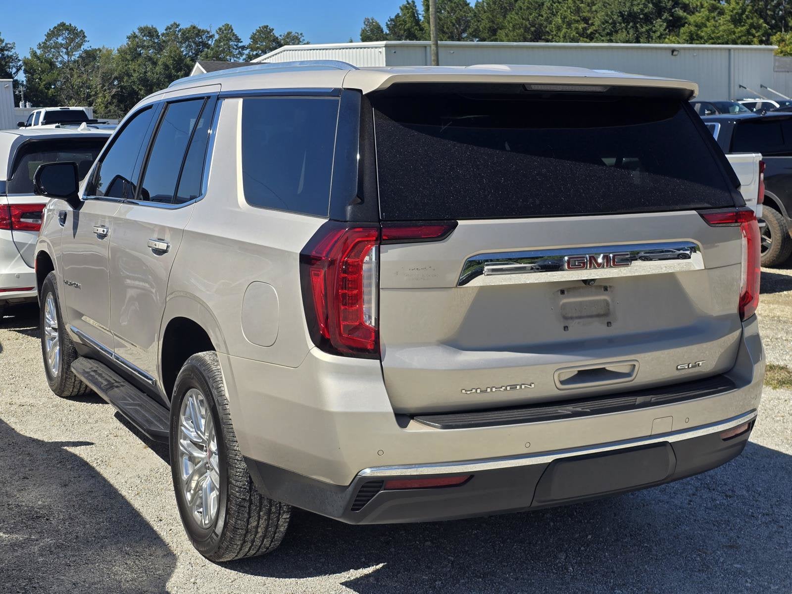 2021 GMC Yukon SLT