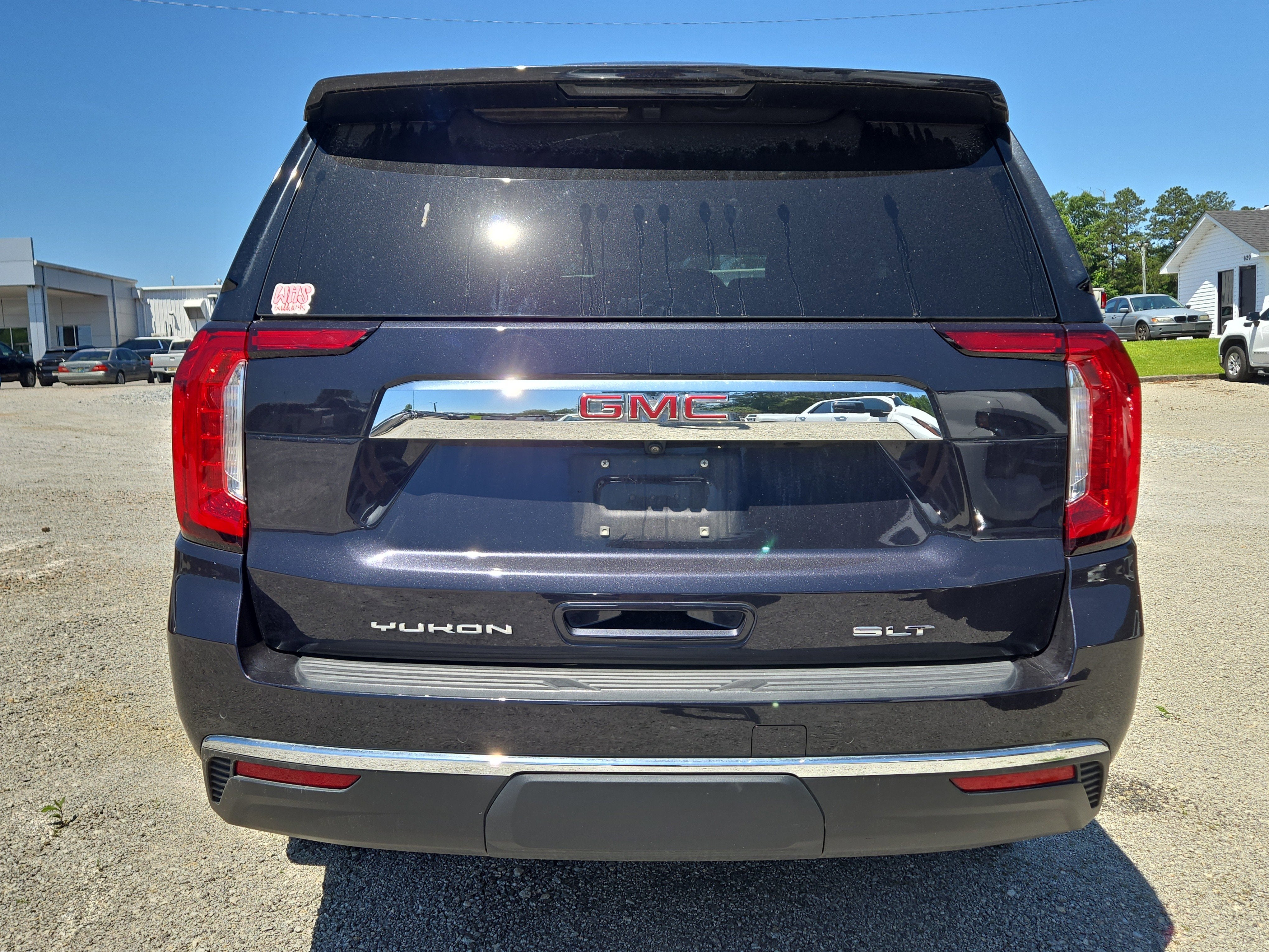 2023 GMC Yukon SLT