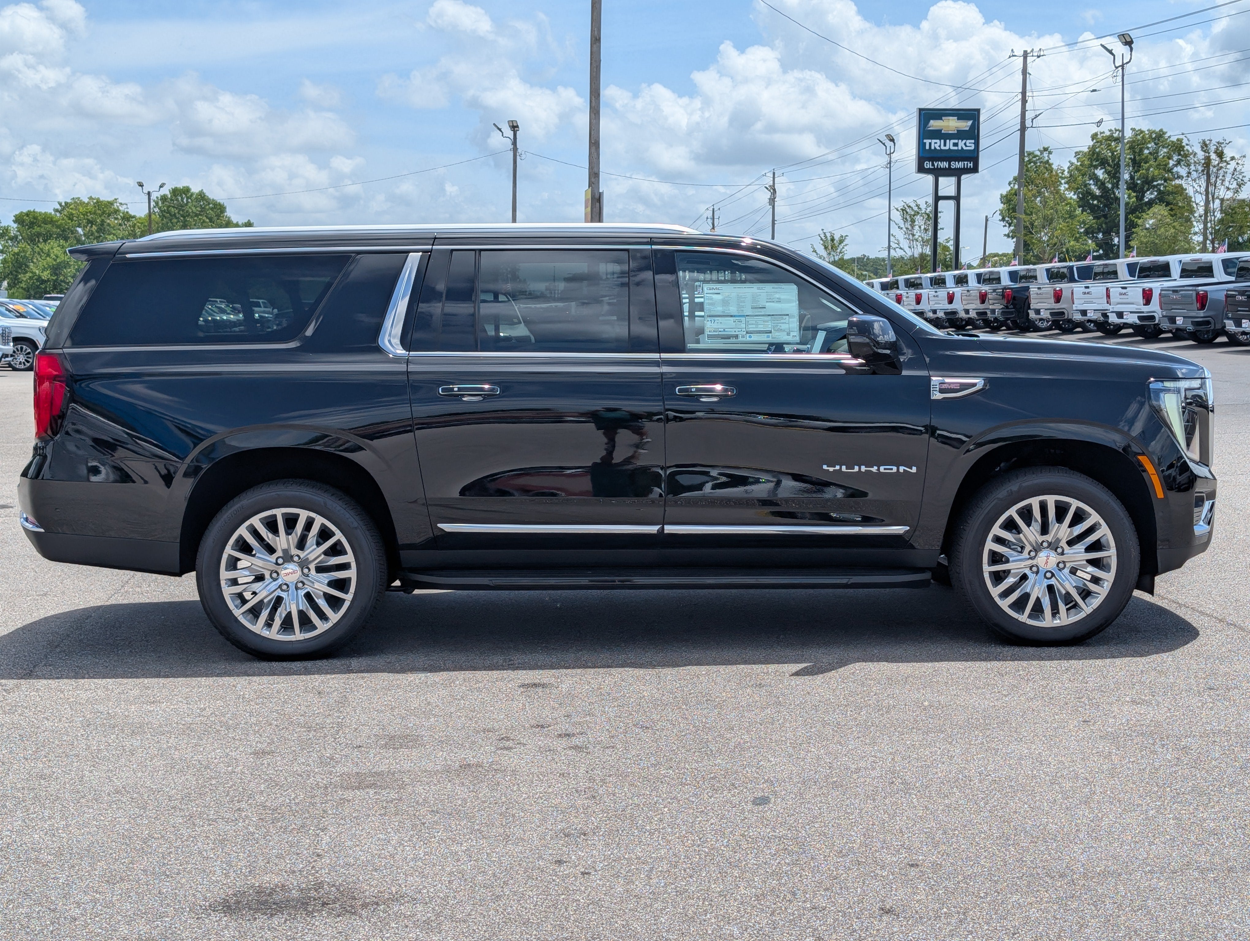 2026 GMC Yukon XL Elevation