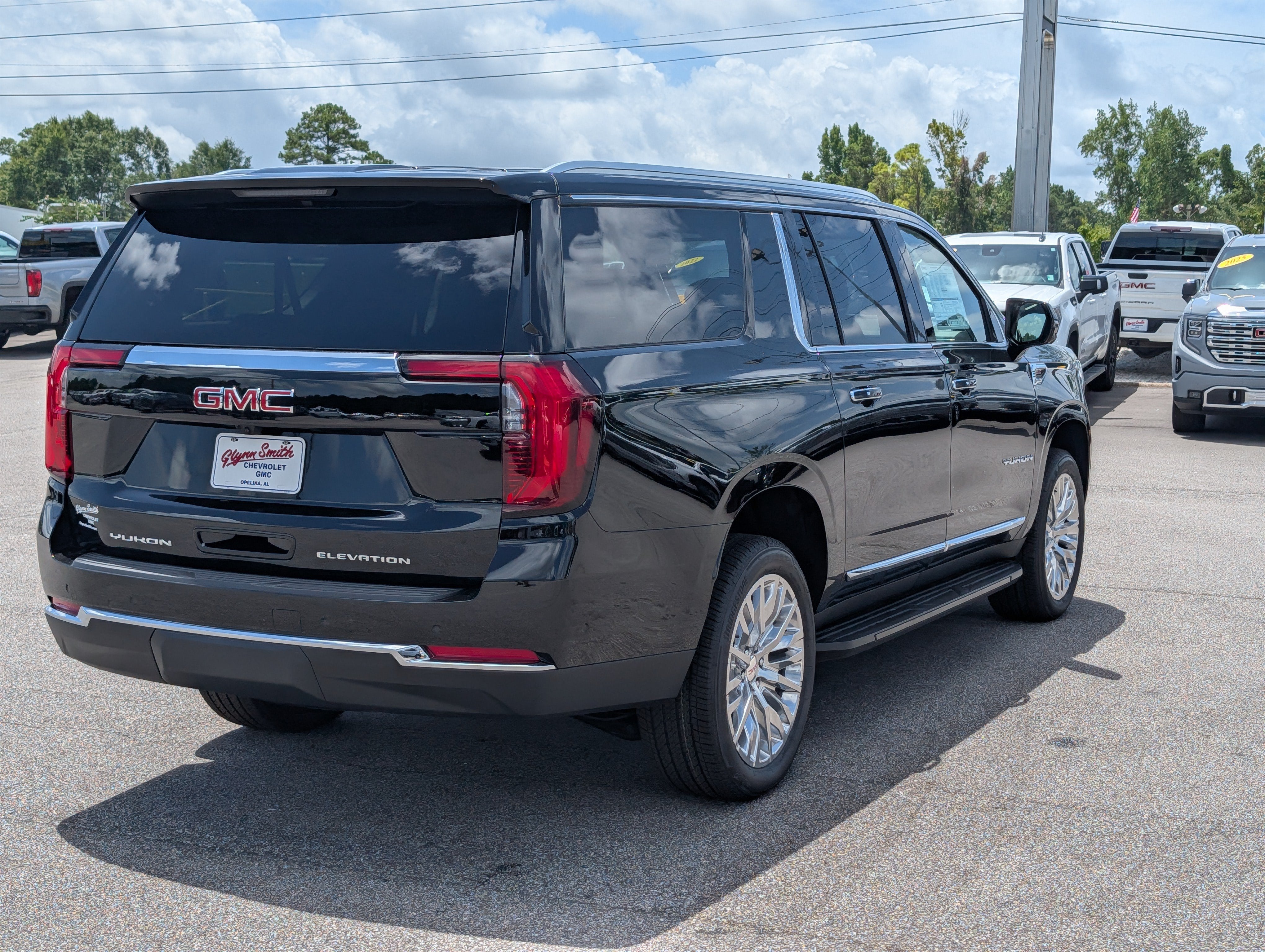 2026 GMC Yukon XL Elevation