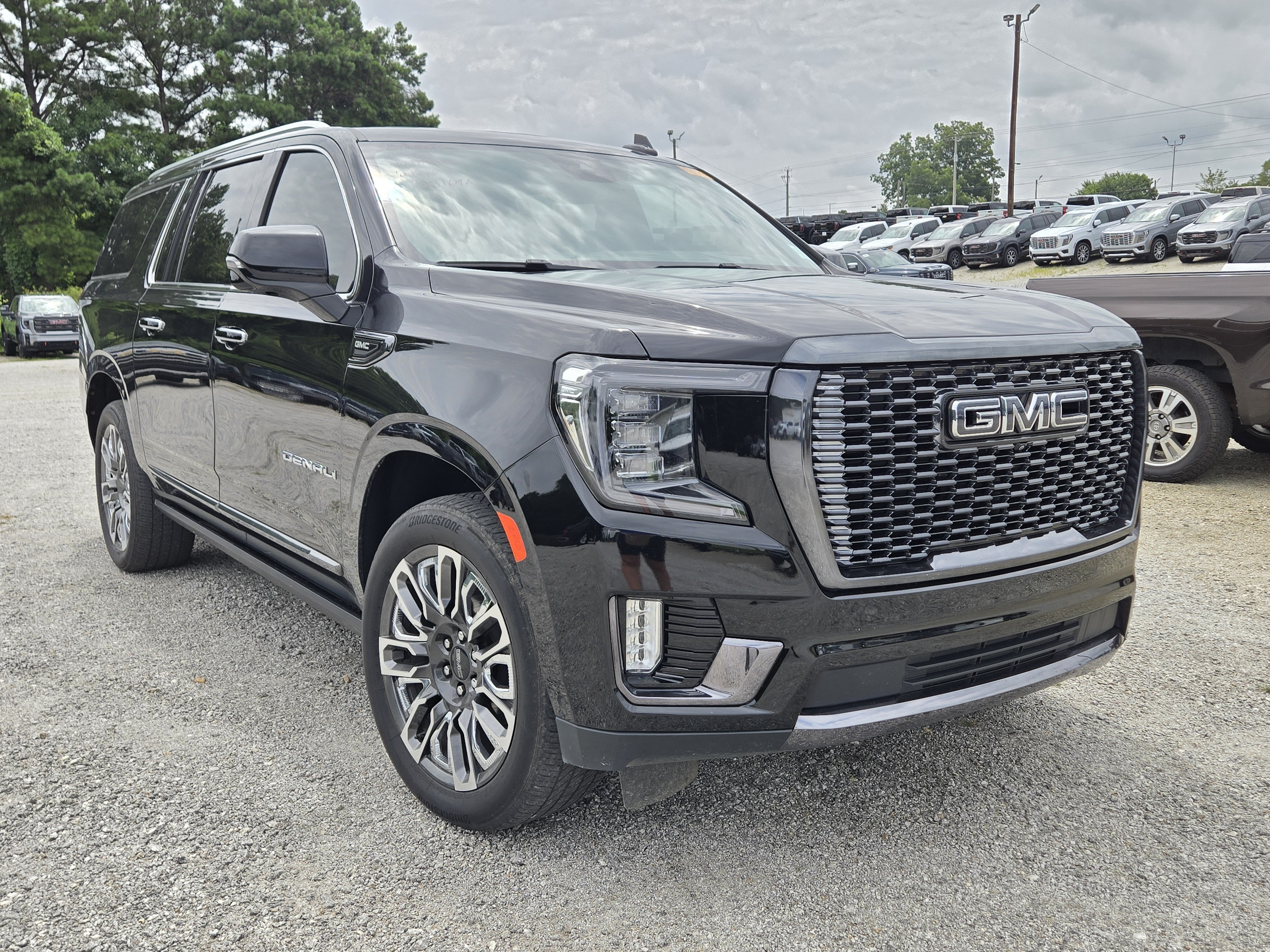 2023 GMC Yukon XL Denali Ultimate