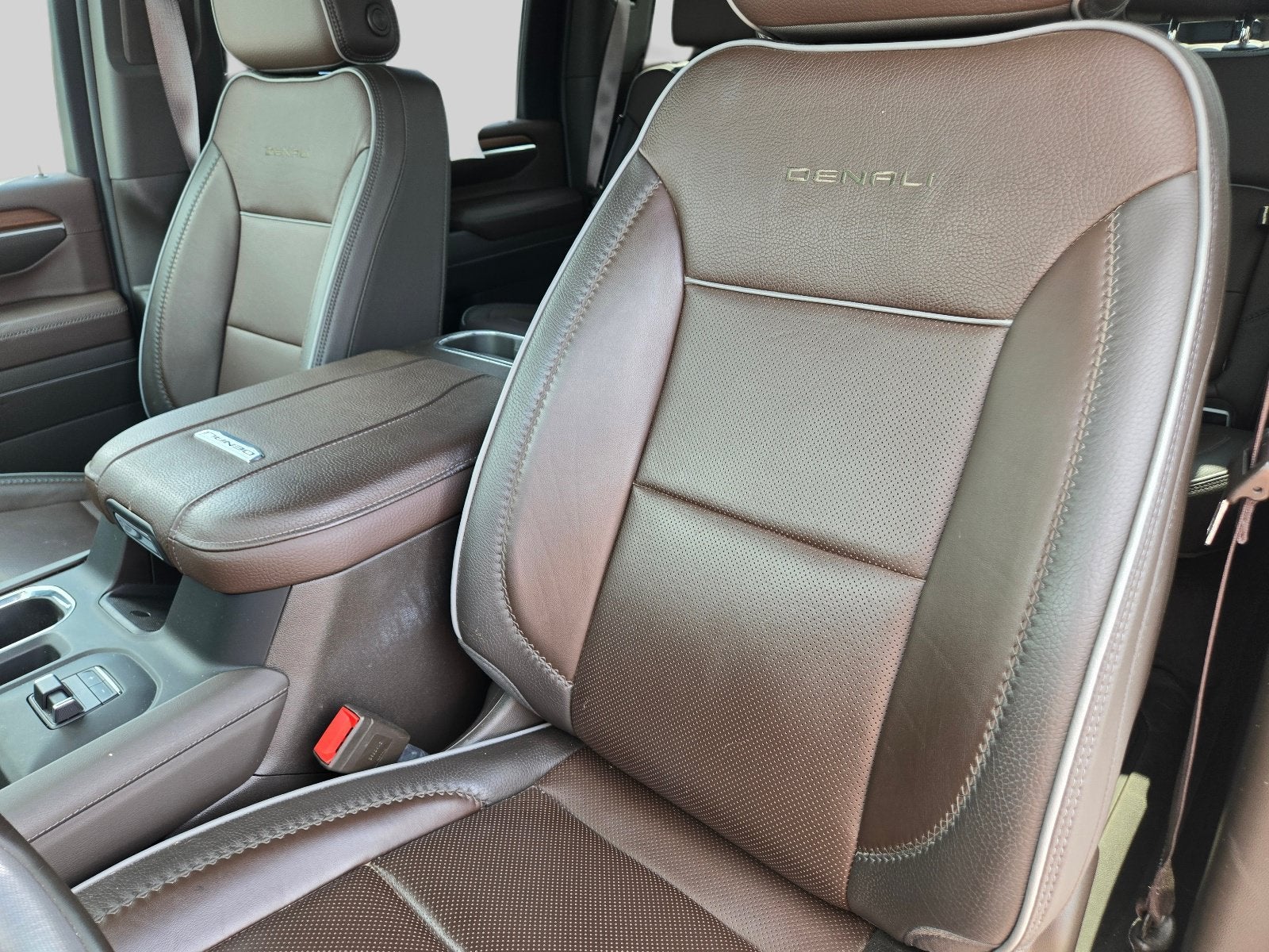 2025 GMC Sierra 2500 HD Denali