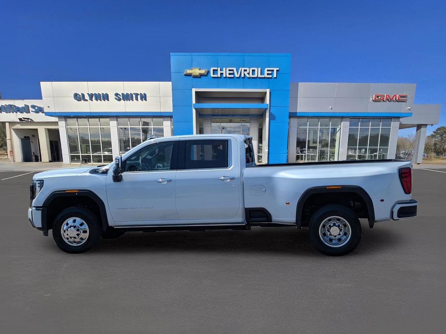 2026 GMC Sierra 3500 HD Denali Ultimate DRW