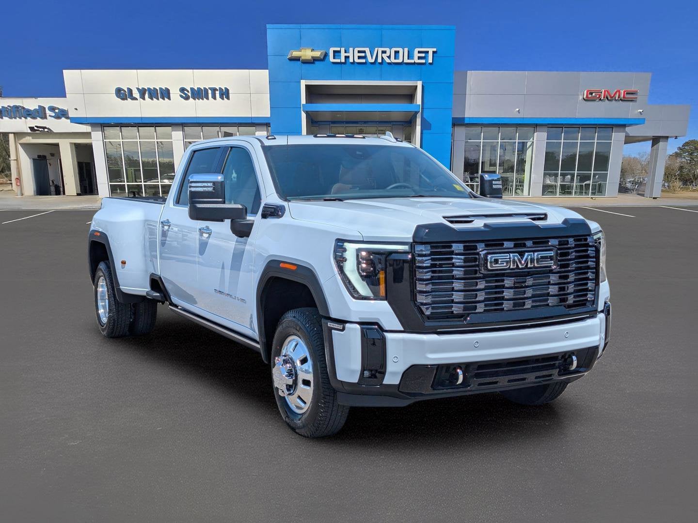 2026 GMC Sierra 3500 HD Denali Ultimate DRW