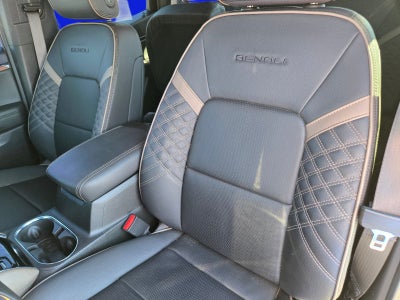 2023 GMC Canyon 4WD Denali