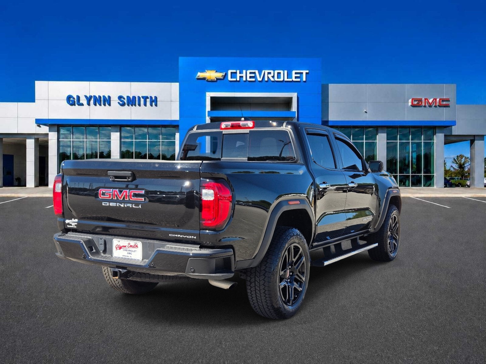 2023 GMC Canyon 4WD Denali