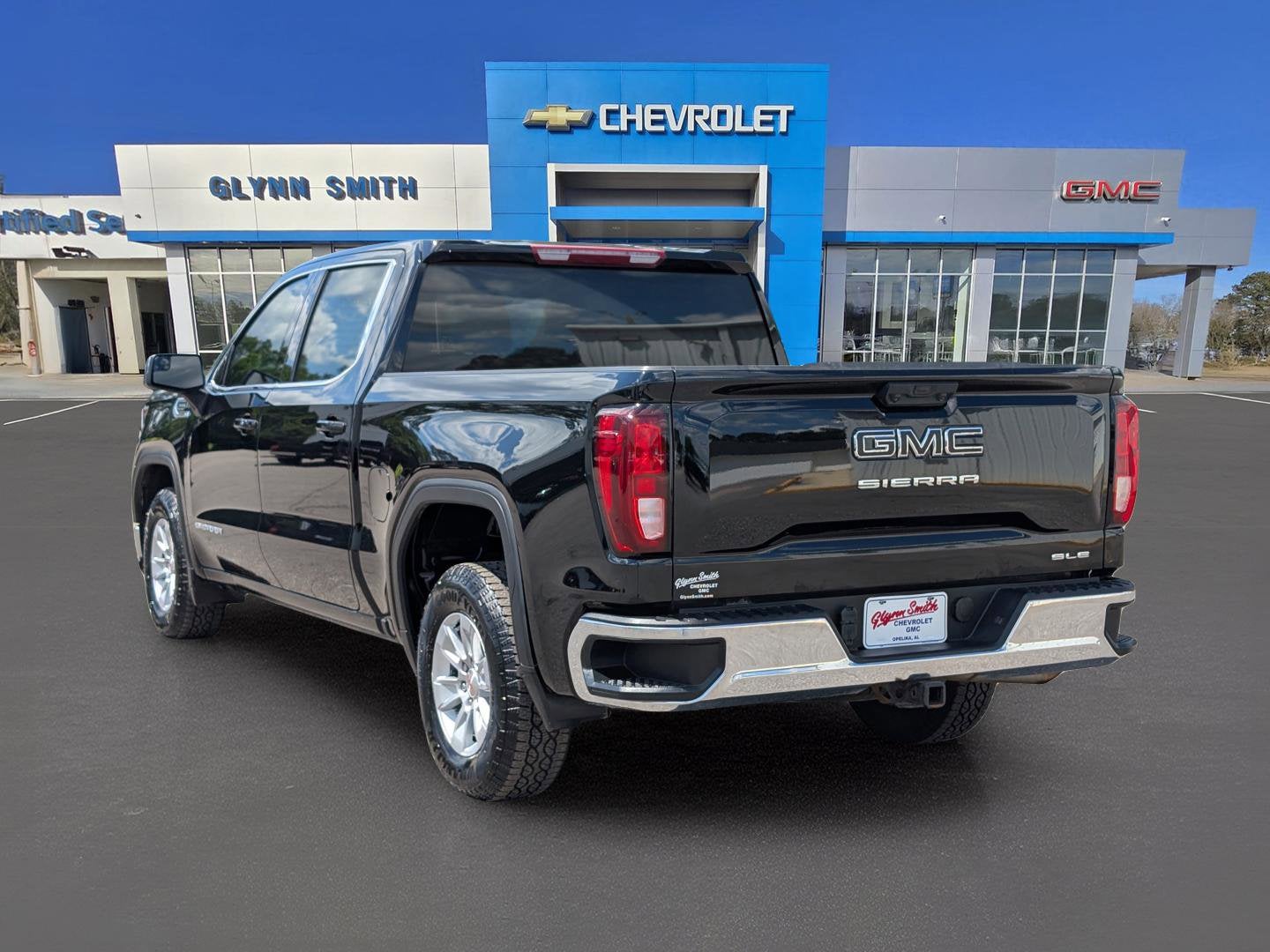 2025 GMC Sierra 1500 SLE