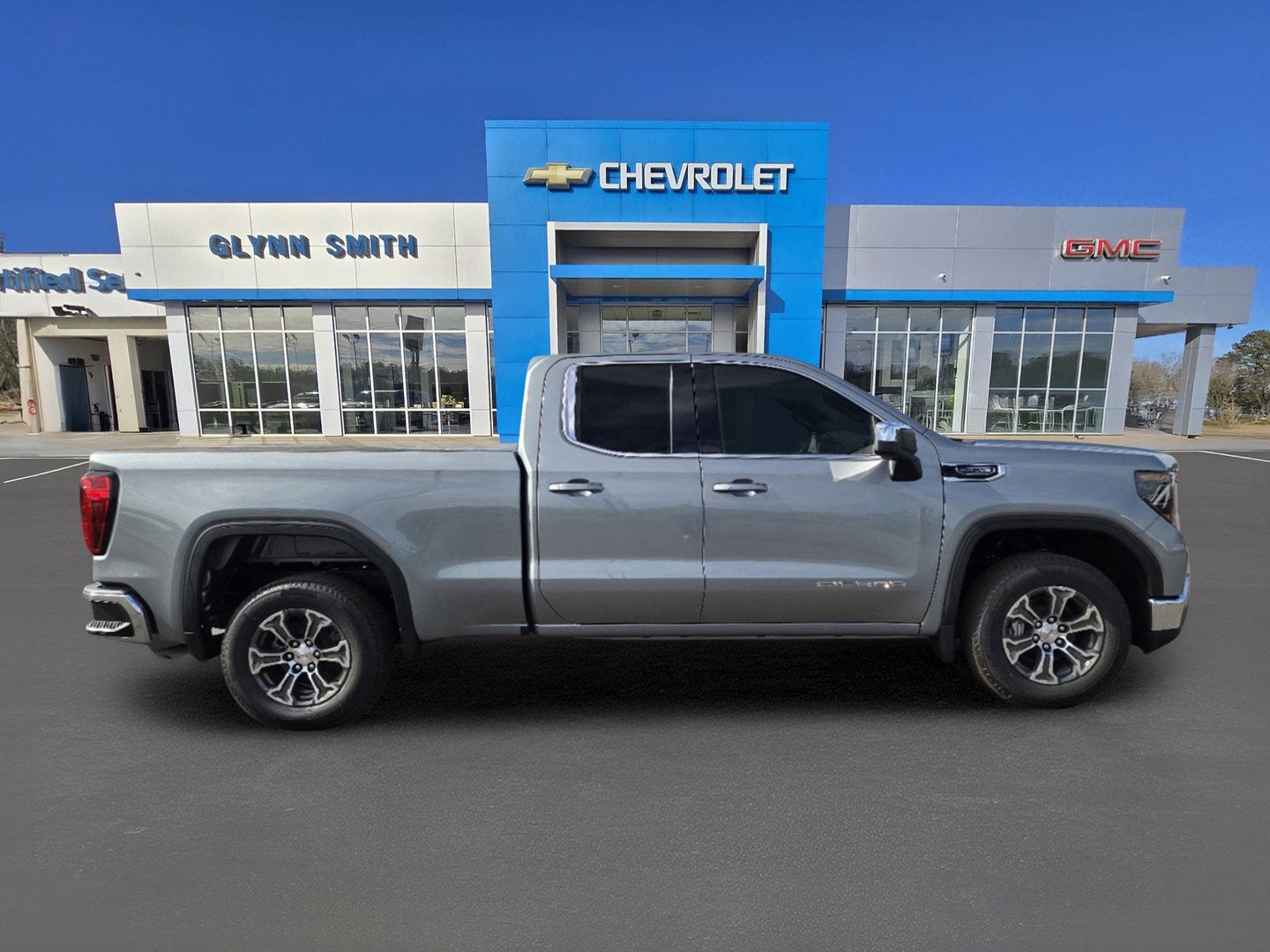 2025 GMC Sierra 1500 SLE