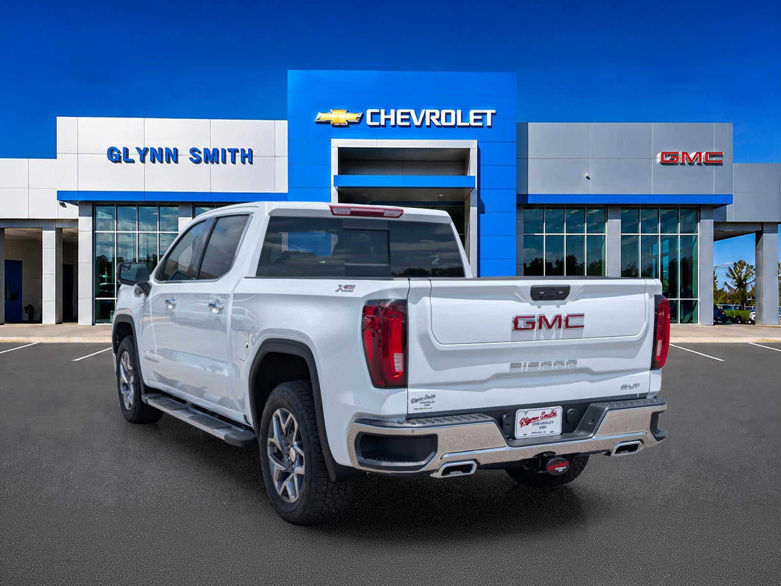2026 GMC Sierra 1500 SLT