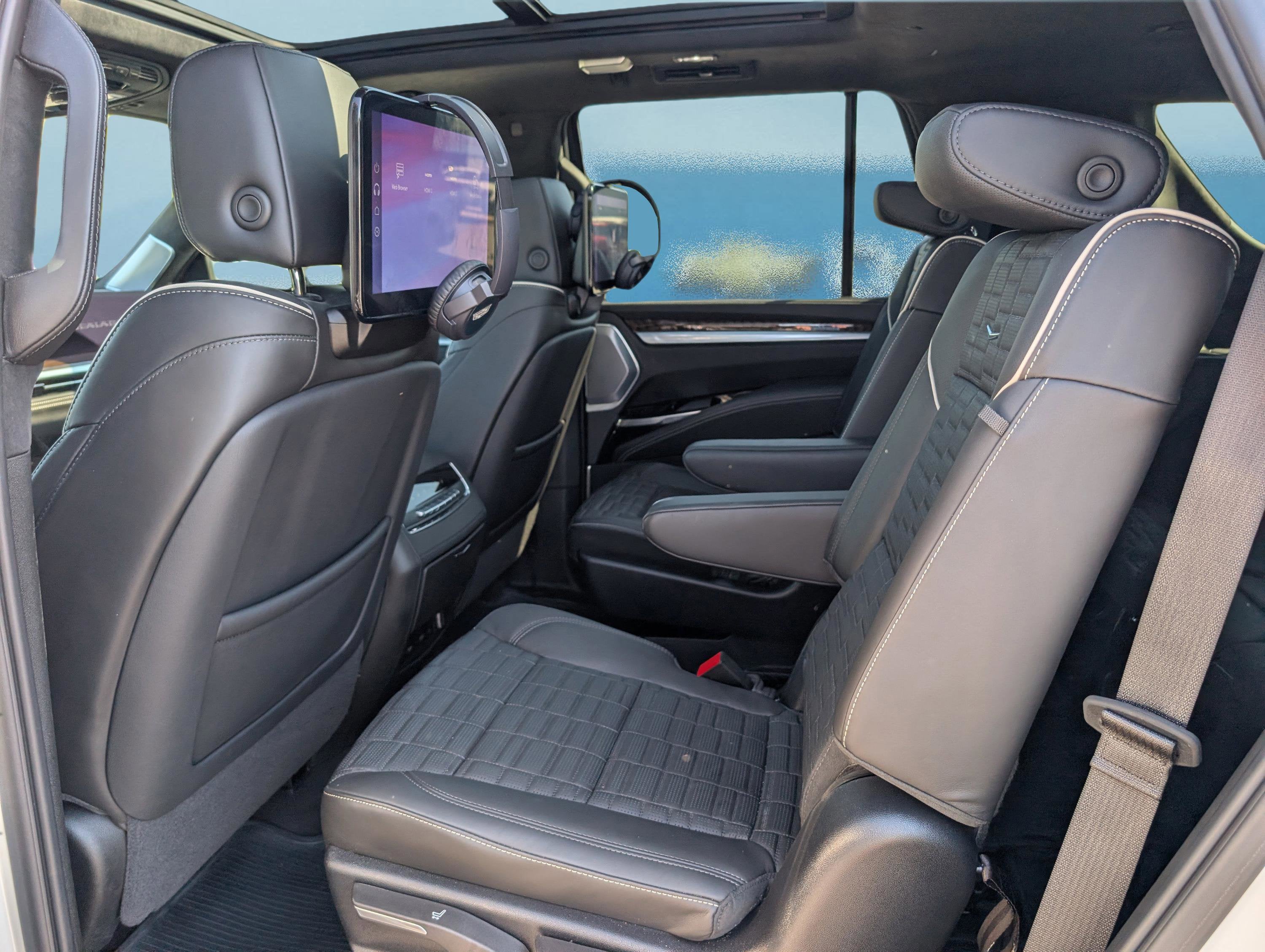 2025 Cadillac Escalade Sport Platinum
