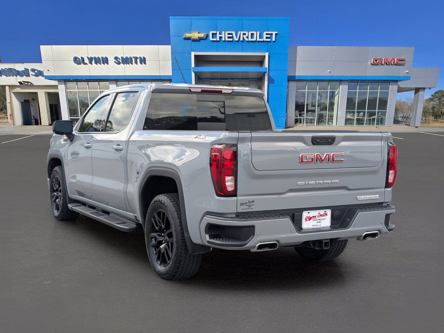 2024 GMC Sierra 1500 Elevation