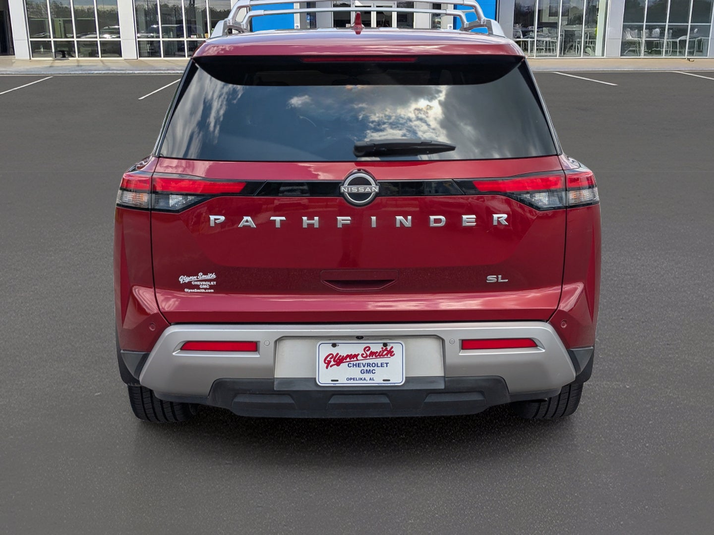 2022 Nissan Pathfinder SL