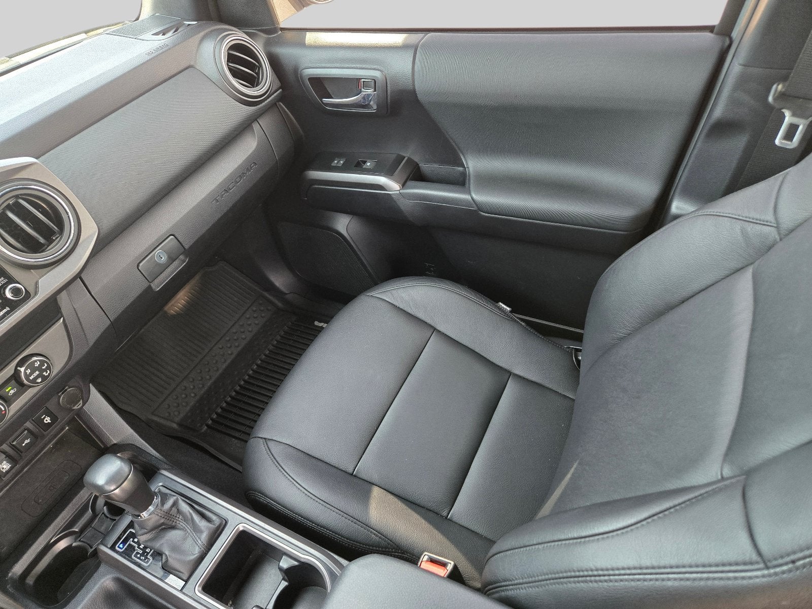 2020 Toyota Tacoma 4WD SR5