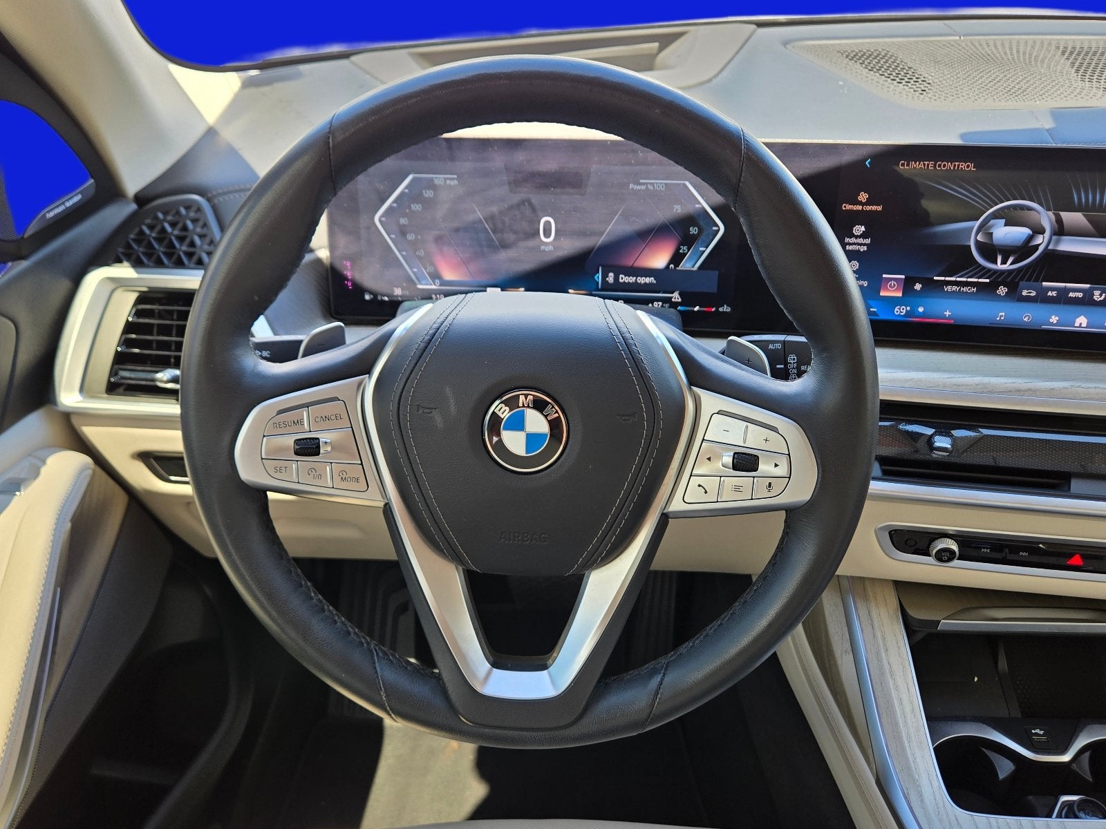 2025 BMW X7 xDrive40i