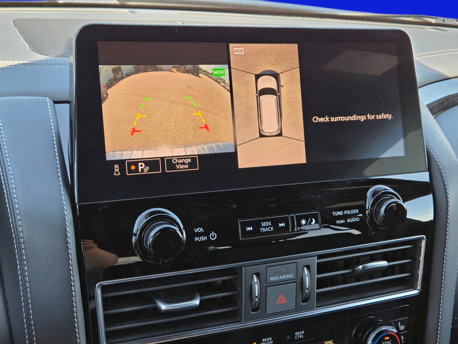 2023 INFINITI QX80 SENSORY